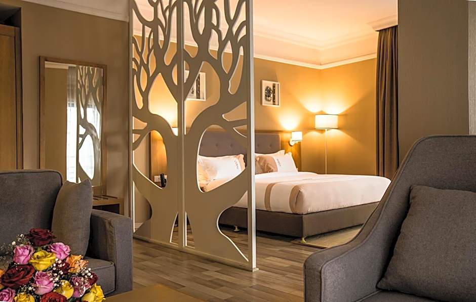 Mado Hotel
