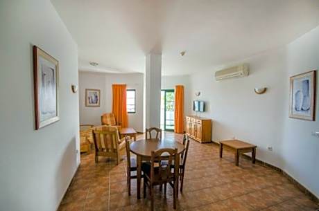 Two-Bedroom Apartment (4 Adults)
