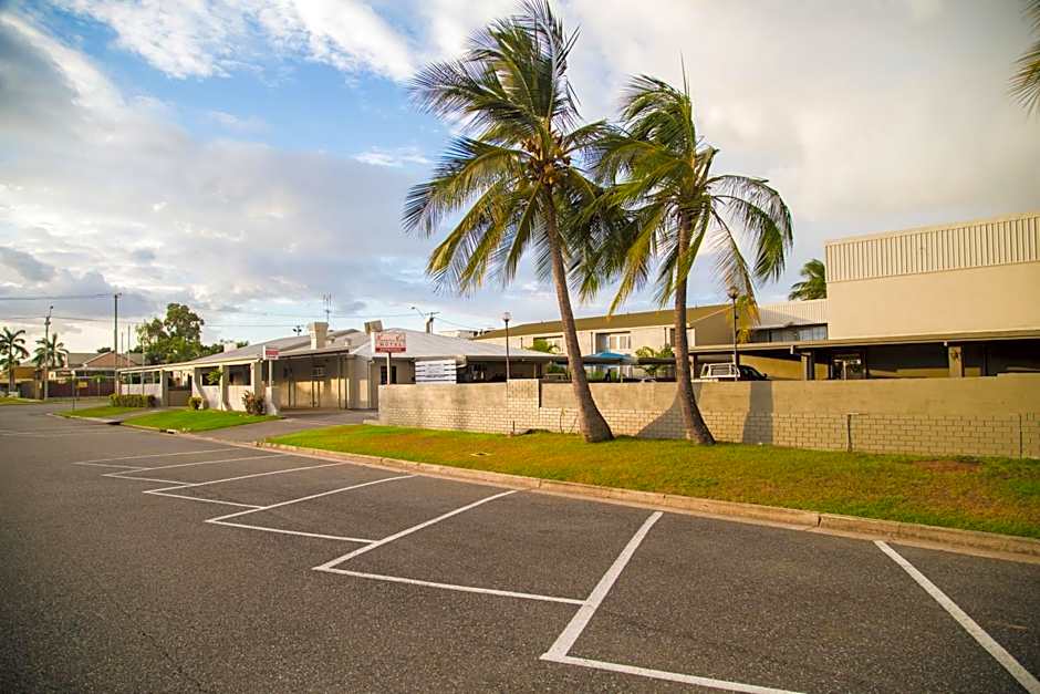 Hampton Villa Motel