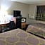 Super 8 by Wyndham Bismarck