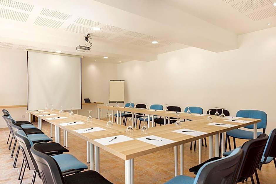 Logis Hôtel Restaurant Château Bellevue