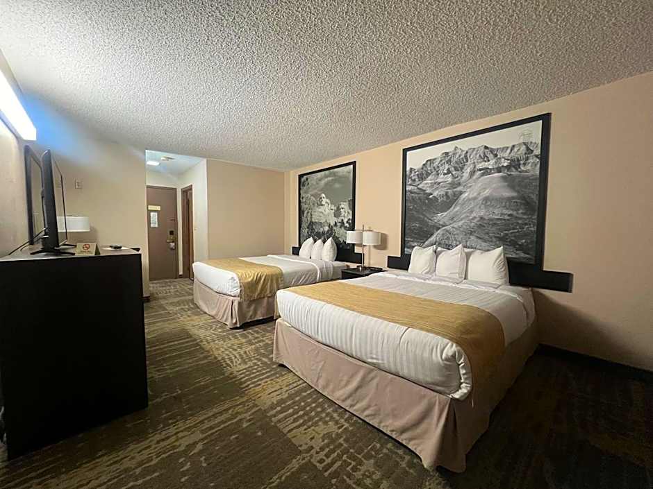 Super 8 by Wyndham Sturgis