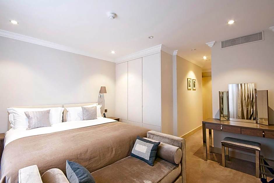 Claverley Court Apartment Knightsbridge
