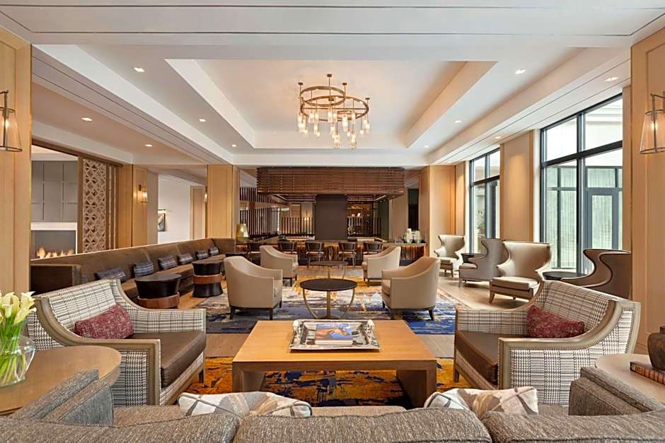 The Harpeth Downtown Franklin, Curio Collection by Hilton