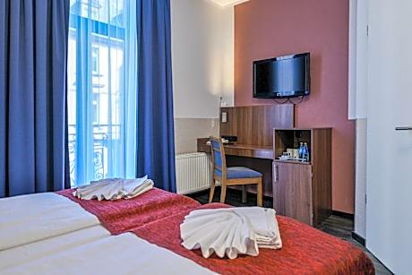 Double or Twin Room with Balcony