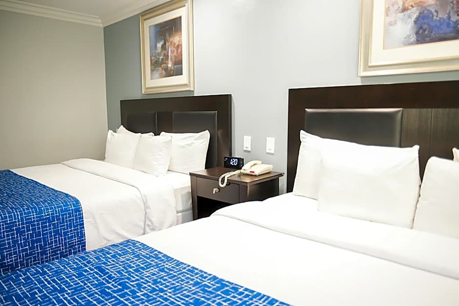 Days Inn by Wyndham West Covina