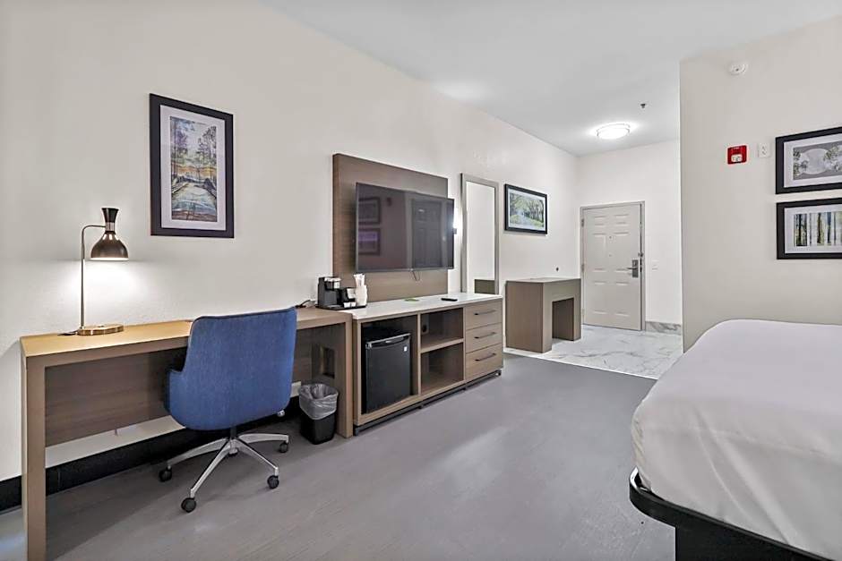 La Quinta Inn & Suites by Wyndham Newnan