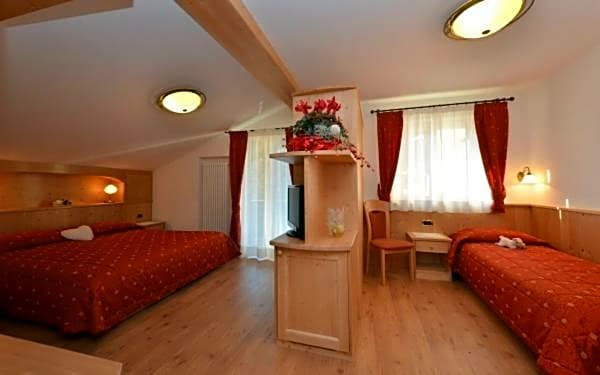 Hotel Zirmes