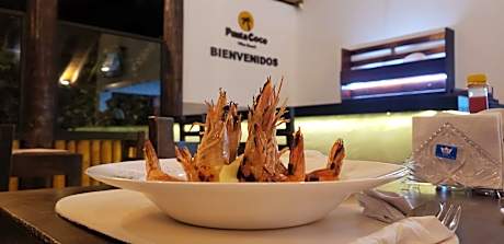 PUNTA COCO VILLAS BEACH