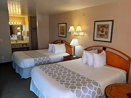 Queen Room with Two Queen Beds - Non-Smoking