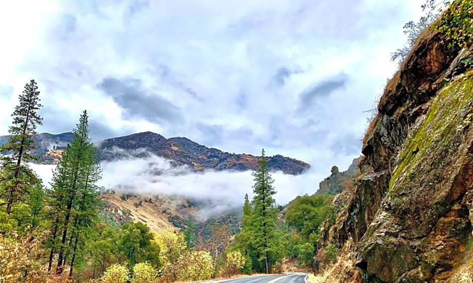 Yosemite View Lodge