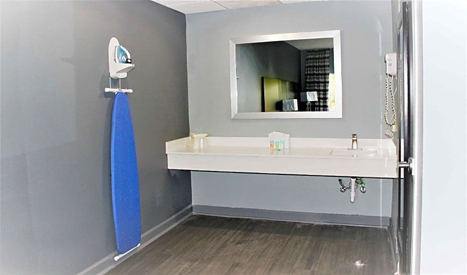 SureStay Hotel by Best Western Conway