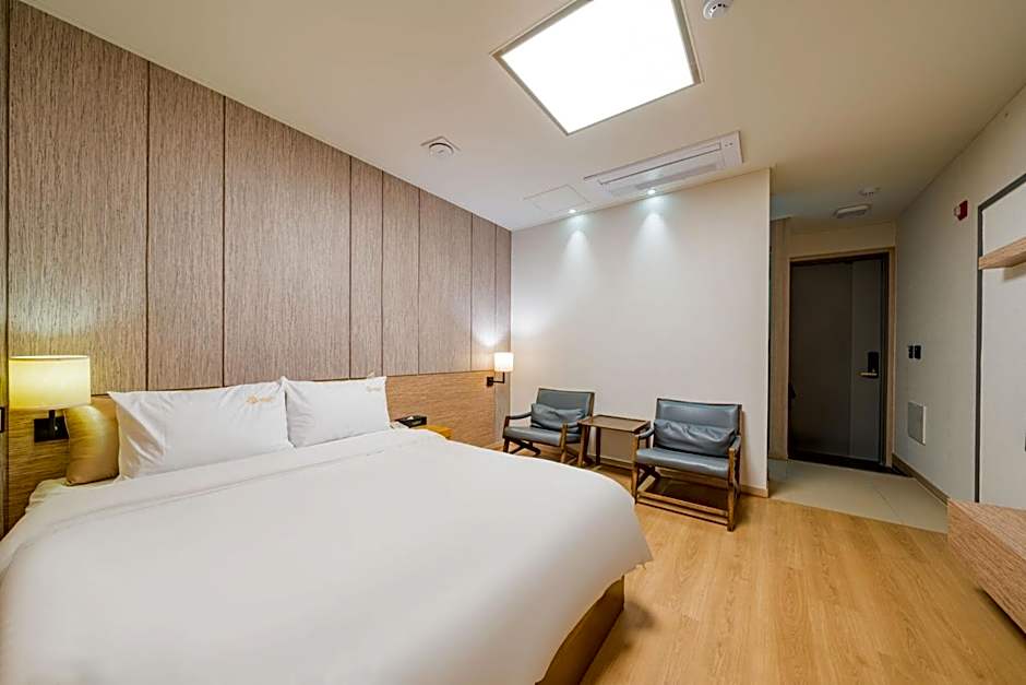 Yeosu Stay Hotel