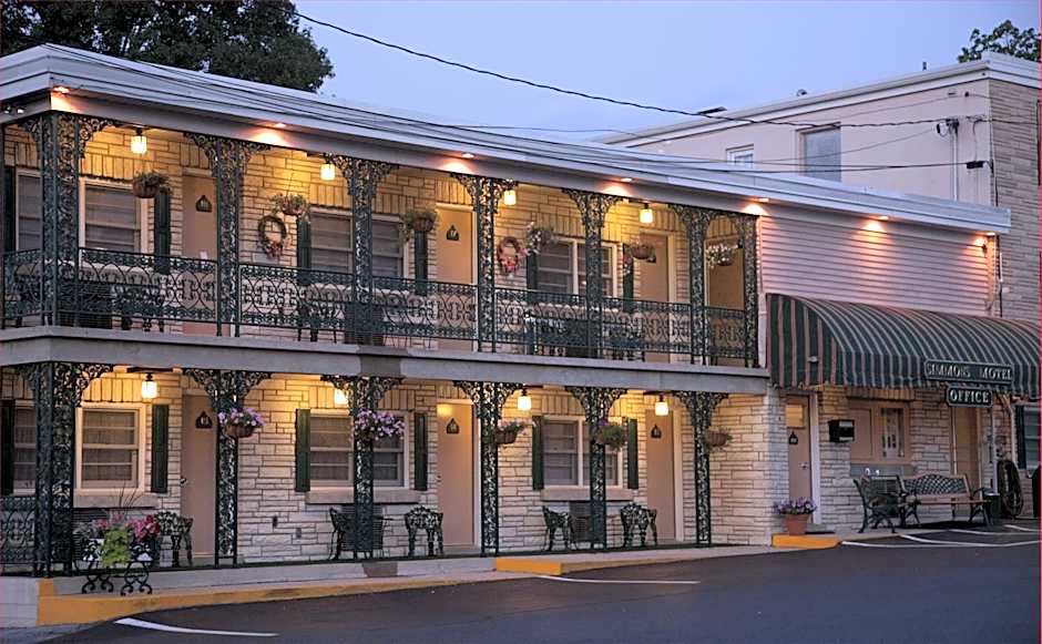 Simmons Motel and Suites