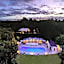 Hog Hollow Country Lodge