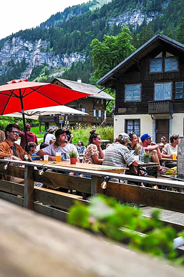1861 Chatel Hostel