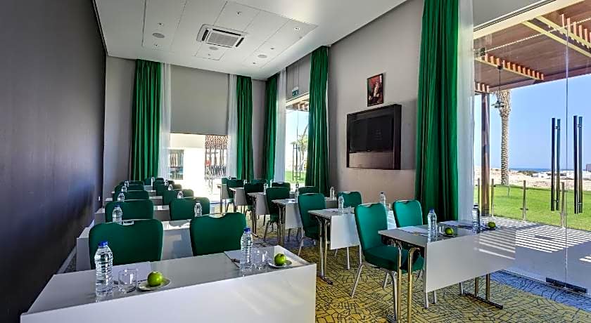 Park Inn by Radisson Hotel and Residence Duqm