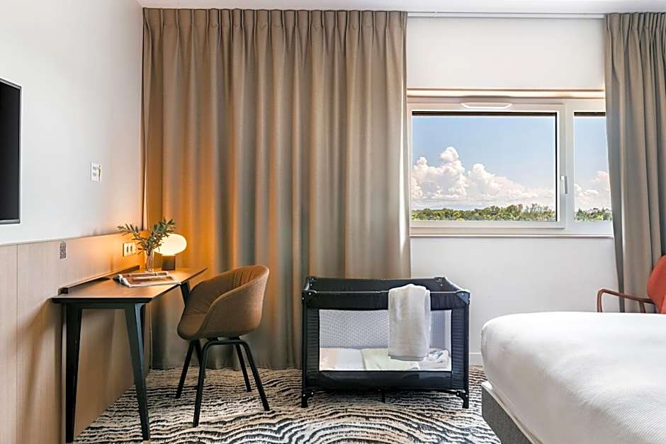 DoubleTree by Hilton Lyon Eurexpo