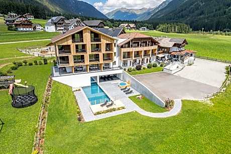 Hotel Tyrol