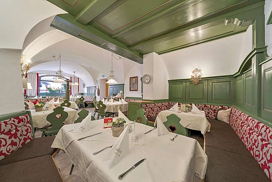 Gasthof Hotel Hauslwirt