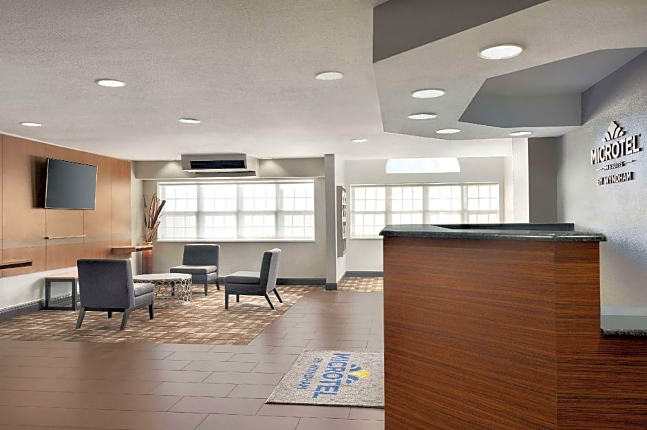 Microtel Inn & Suites By Wyndham Baton Rouge