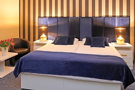 Single Room with a possibility of Extra Bed