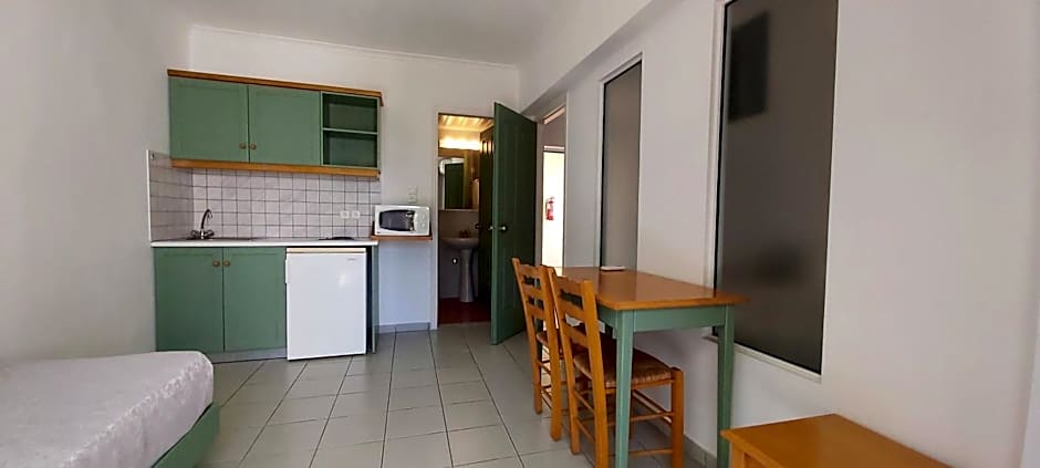 Andromeda Hotel Apartments