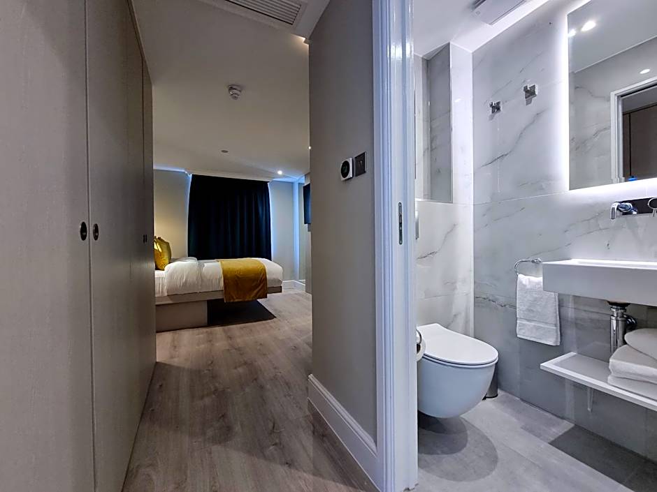 NOX Kensington Gardens