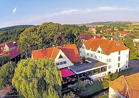 Hotel & Restaurant 5 Linden