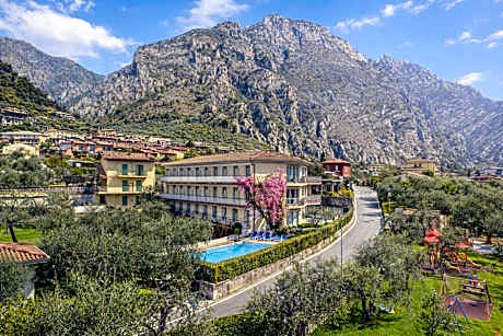 Hotel Garden NEW MANAGEMENT