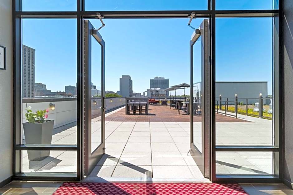 Hampton Inn By Hilton Chicago North-Loyola Station, Il