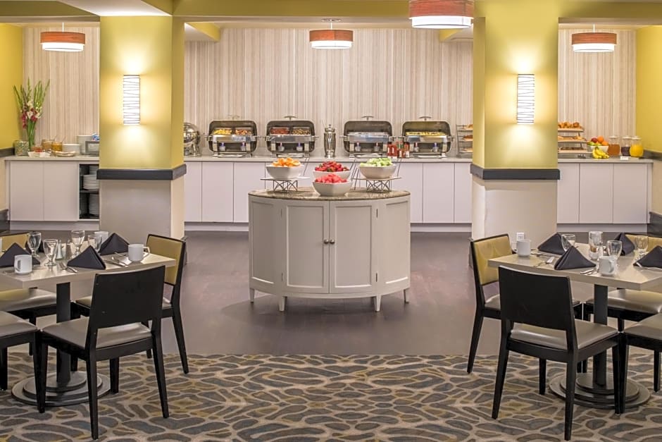Crowne Plaza Cabana Hotel by IHG