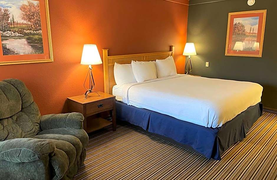 Crossroads Hotel & Event Center