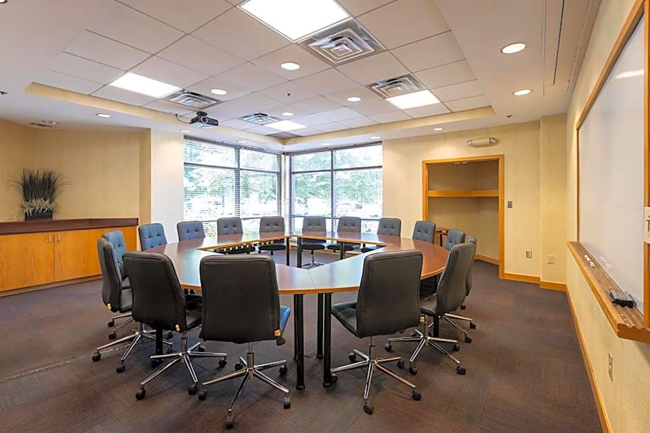 Gateway Hotel And Conference Center