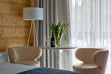 Double Deluxe Room With Terrace