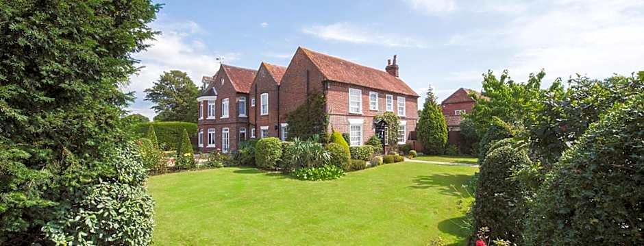 Newtown House Hotel