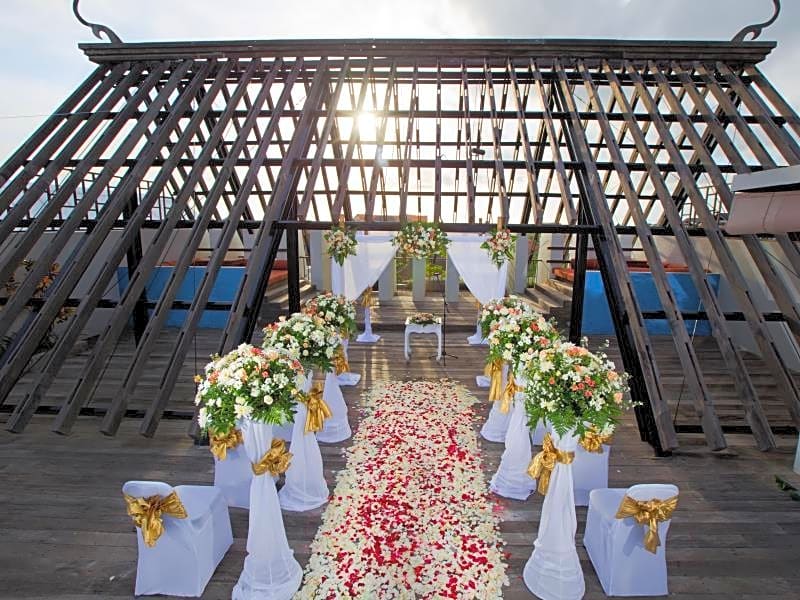Sun Island Hotel & Spa Legian