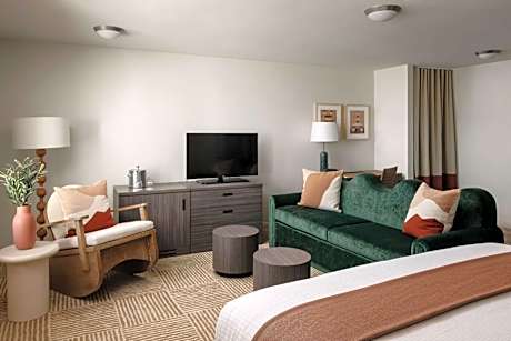 King Studio with Sofa Bed