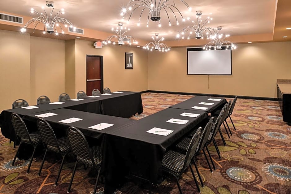 Holiday Inn Fort Worth North- Fossil Creek, an IHG Hotel