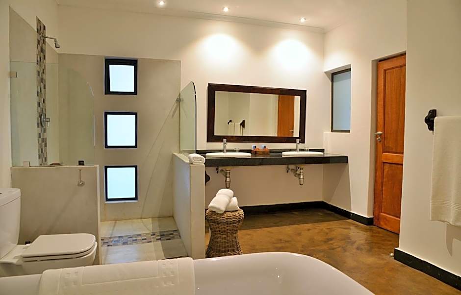 Bushveld Terrace Safari Hotel, Lodge & Spa