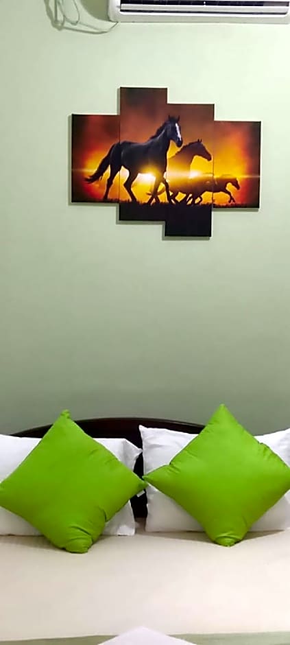 Empire Valley Hotel