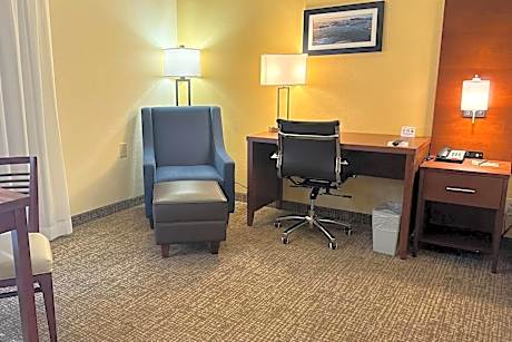Queen Room - Accessible/Non-Smoking