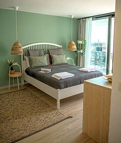 Queen Room with Sea View