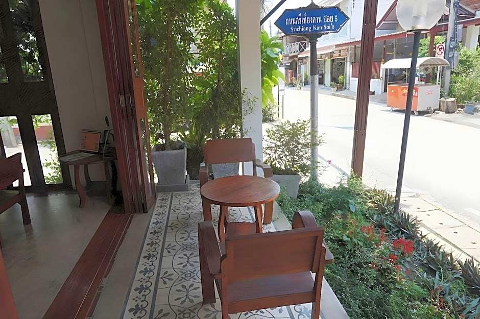 Sri Chiang Khan Hotel