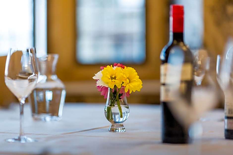 Cricklade House Hotel, Sure Hotel Collection by Best Western