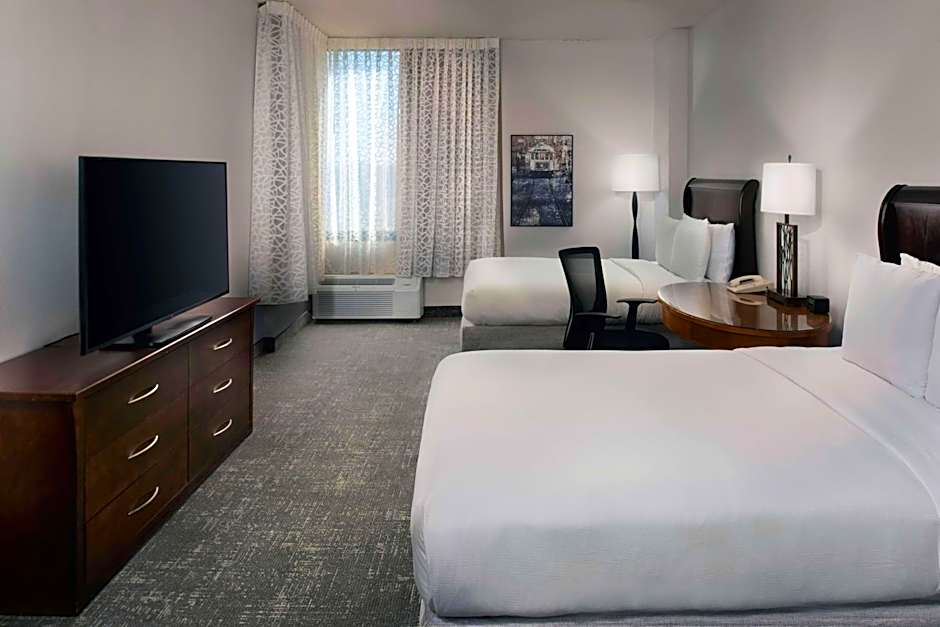 DoubleTree By Hilton Memphis Downtown