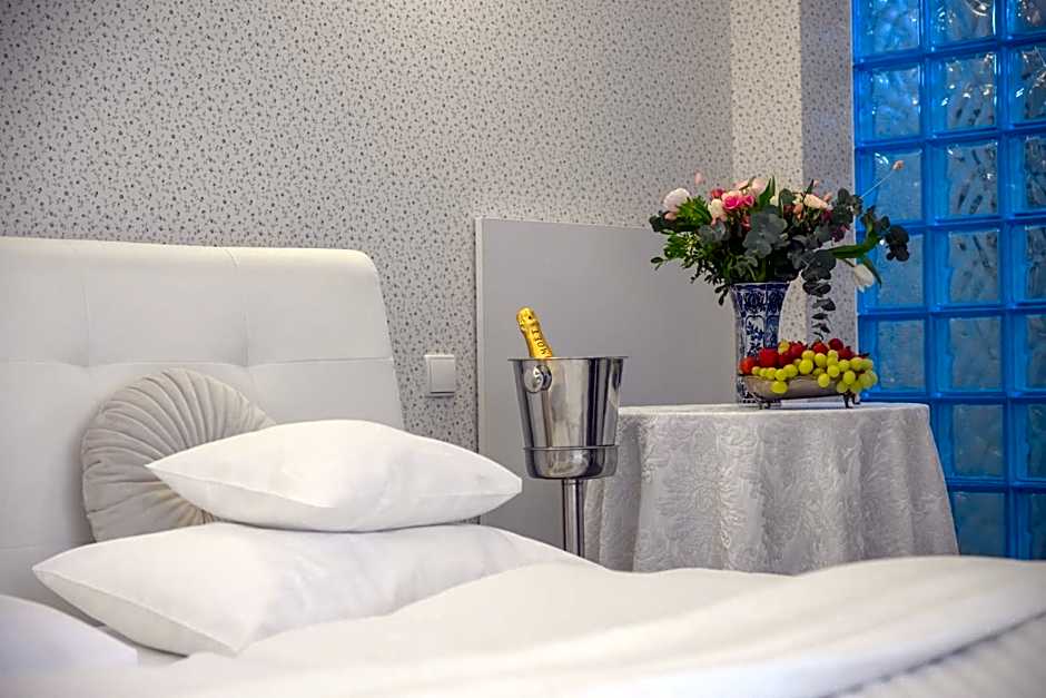 Żabi Dwór - HOTEL - RESTAURACJA - SPA