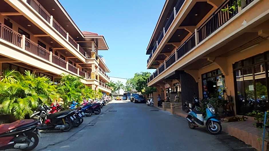 Panupong Hotel
