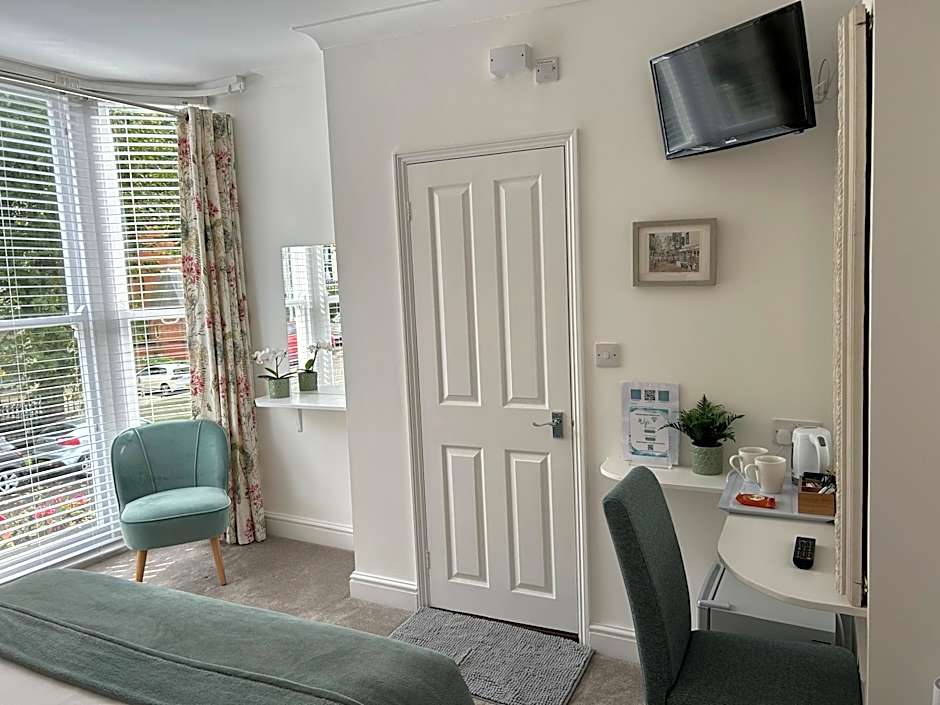 Upper Rock Brighton – Guest House