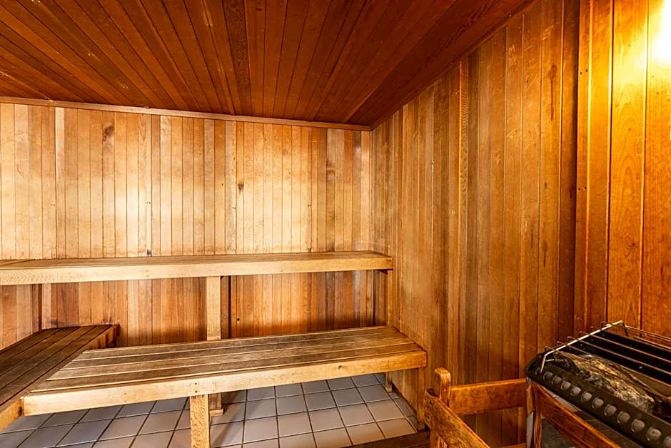 Fireside Inn & Suites Portland